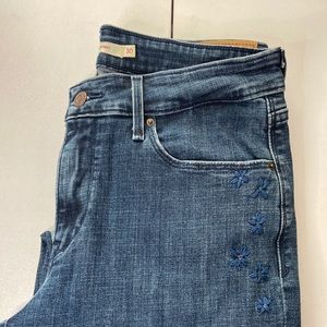 Embroidered floral detail MID RISE - LEVI JEANS